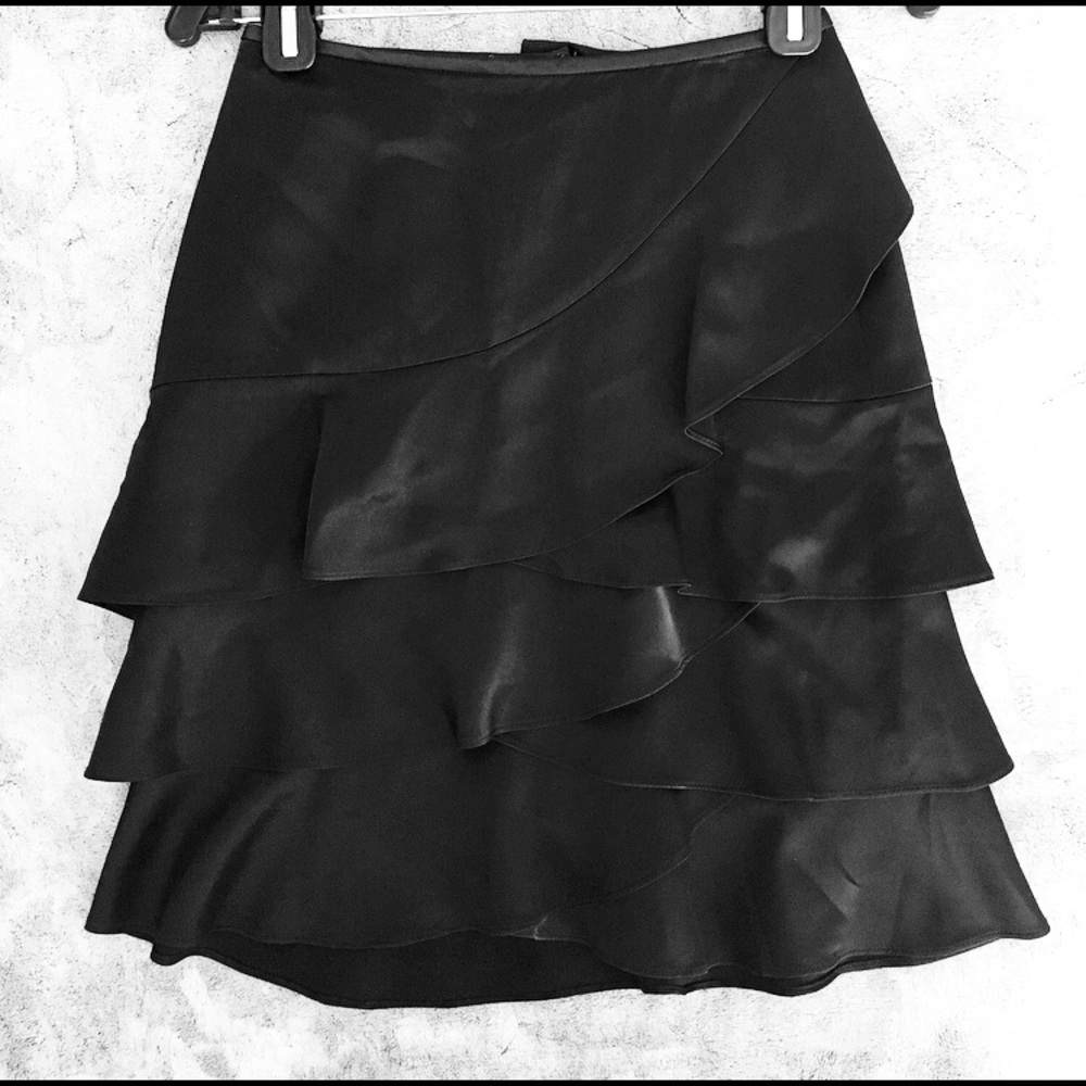 EXPRESS Tiered Black Party Skirt Size 0